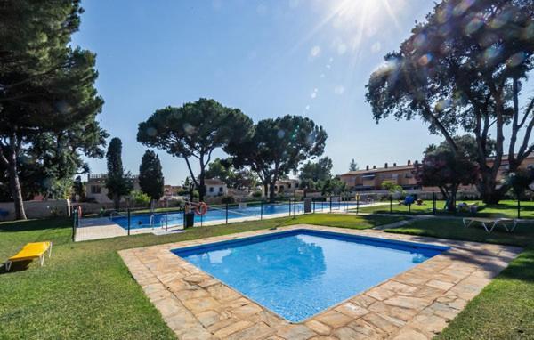 Piso Playa Costabella Apartment *